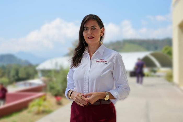 Gabriela Molina promueve la prevención de riesgos digitales en estudiantes de [Ciudad/Estado]