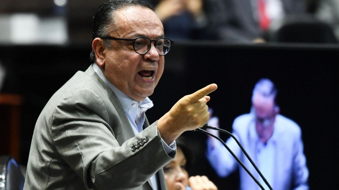 Germán Martínez califica de oscuro el día tras aprobación en Diputados