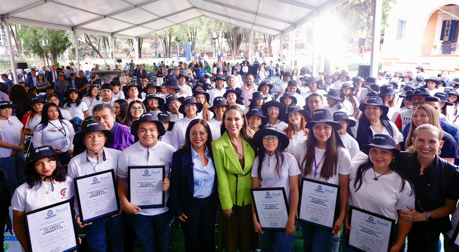 Gobernadora de [Ciudad/Estado] Anuncia Plan Hídrico con Inversión Histórica