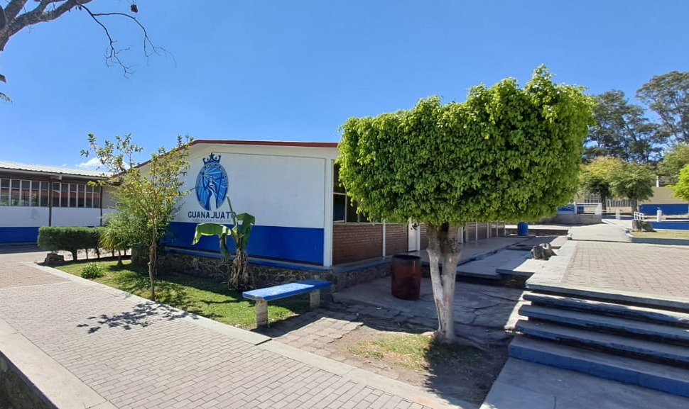 Gobierno de la Gente mejora infraestructura educativa en Yuriria, Guanajuato