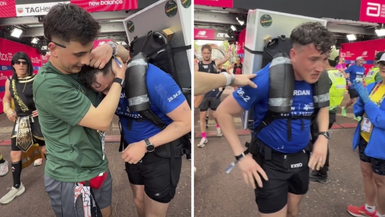 Hombre corre el maratón de Londres con un refrigerador para luchar contra el Alzheimer.