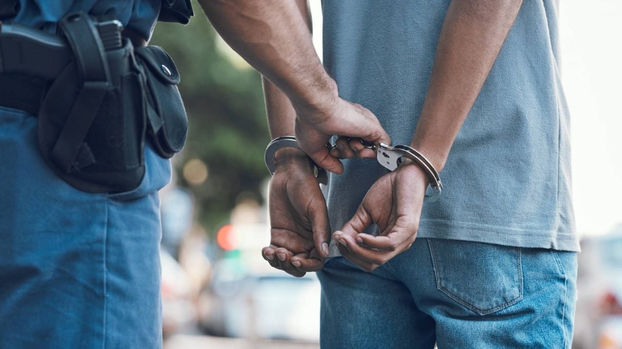 Hong Kong desmantela red internacional de explotación sexual infantil; más de 300 arrestos.