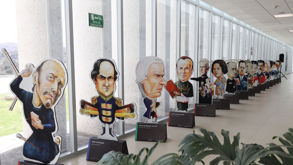 Inauguran exposición “Con sello de León, identidad ilustrada” en León, Guanajuato