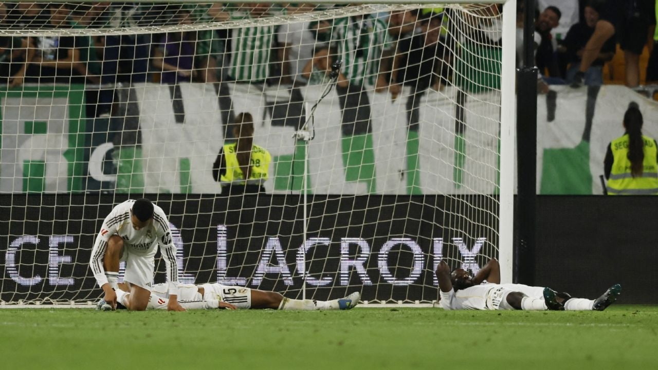 Real Madrid empata con Betis y facilita el camino al Barcelona