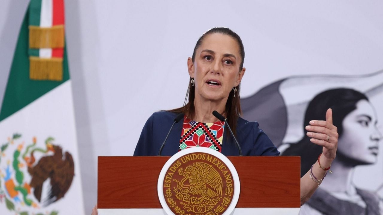 Sheinbaum evita comentar sobre visa revocada de Rocha Moya en Ciudad de México