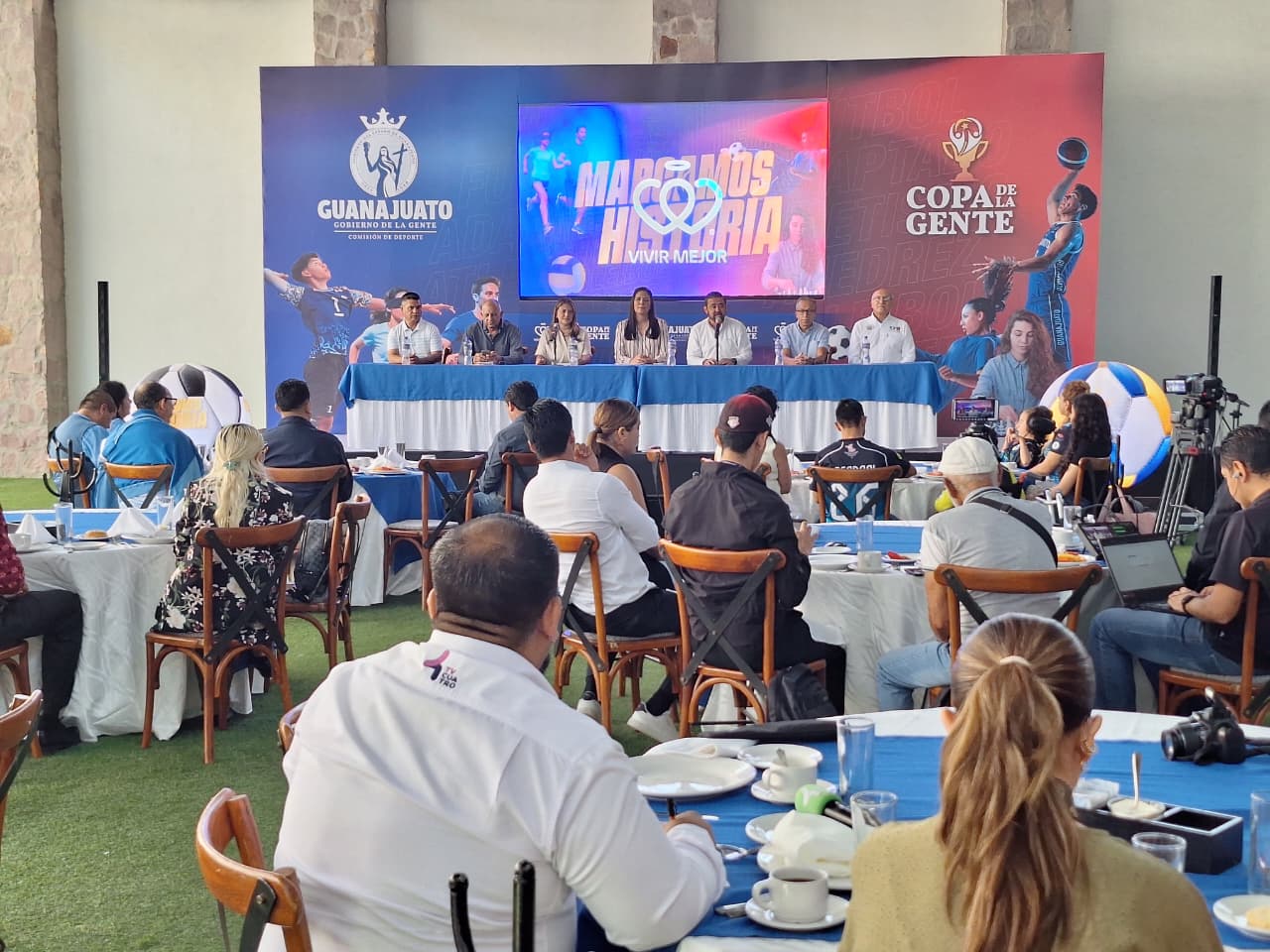 Universidades de [Ciudad/Estado] se unen por el deporte en colaboración inédita