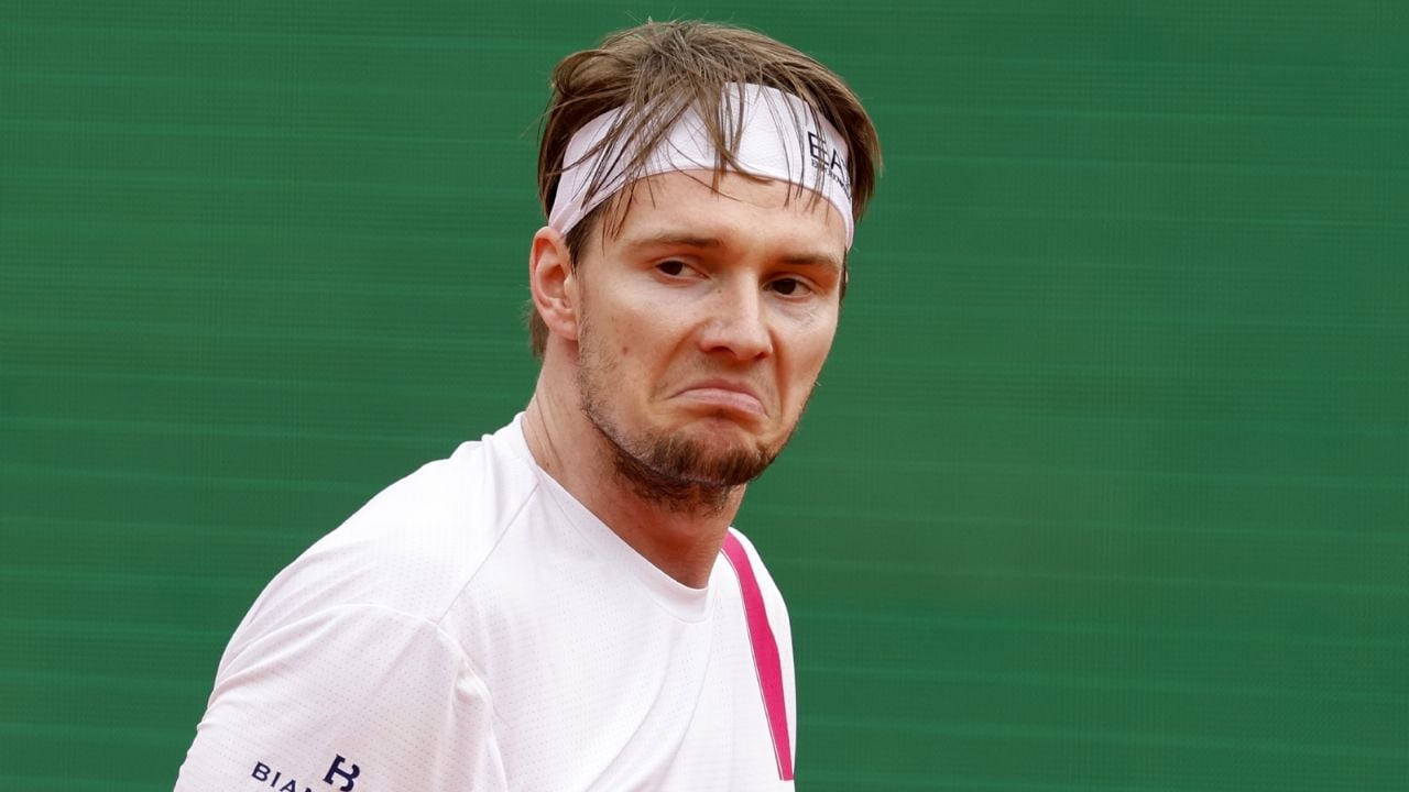 Alexander Bublik critica a quienes solo juegan dobles y pádel