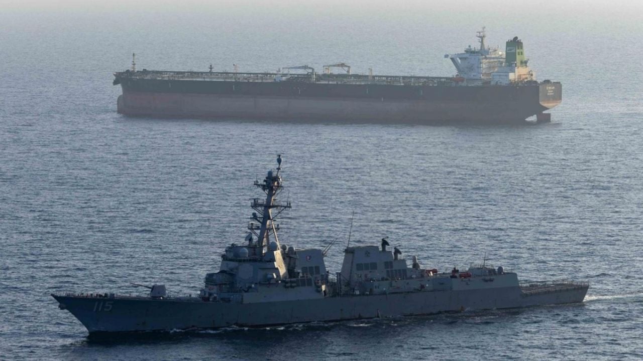 Atacan barco petrolero con tripulación china en el estrecho de Ormuz
