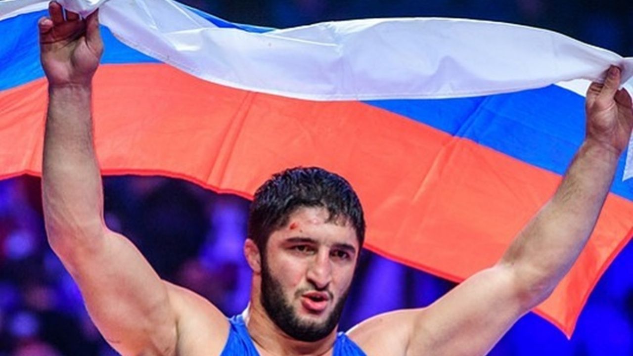 Atletas de Rusia y Bielorrusia podrán competir con bandera en lucha libre