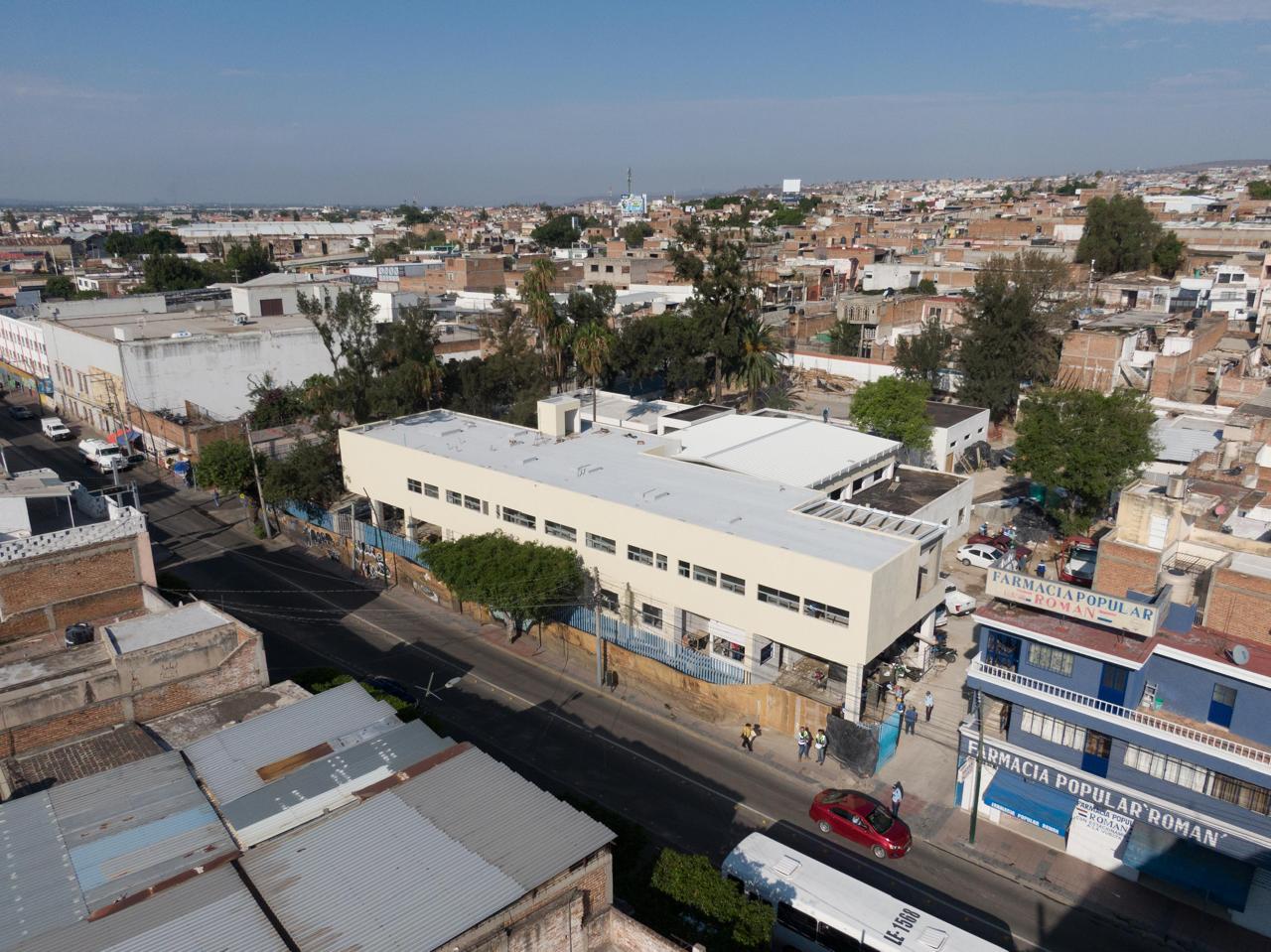 Avanza construcción del nuevo CAISES León para mejorar atención médica familiar
