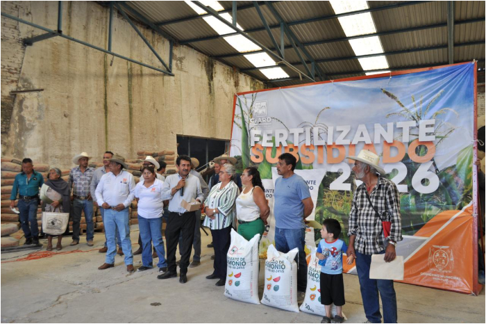 Charo lanza programa de fertilizante subsidiado 2026 para agricultores locales