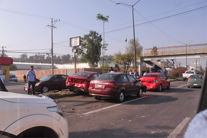 Colisión en Morelos Norte de Morelia causa daños materiales significativos