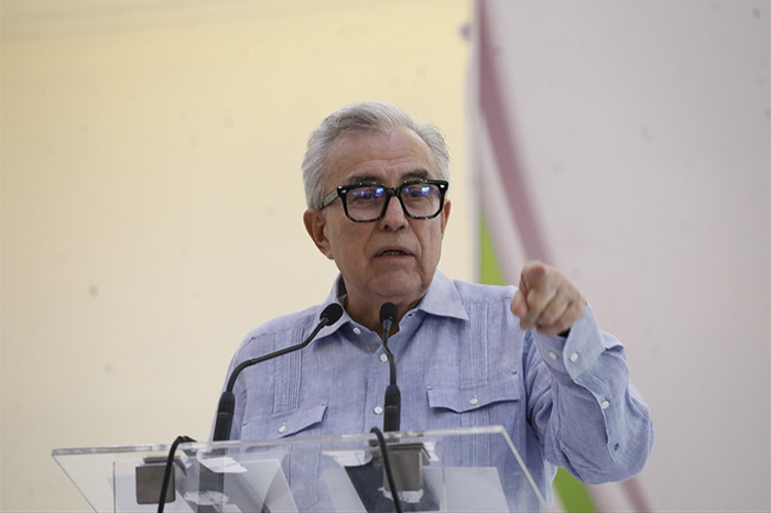 Congreso de Sinaloa otorga licencia a Rubén Rocha Moya para ejercer funciones