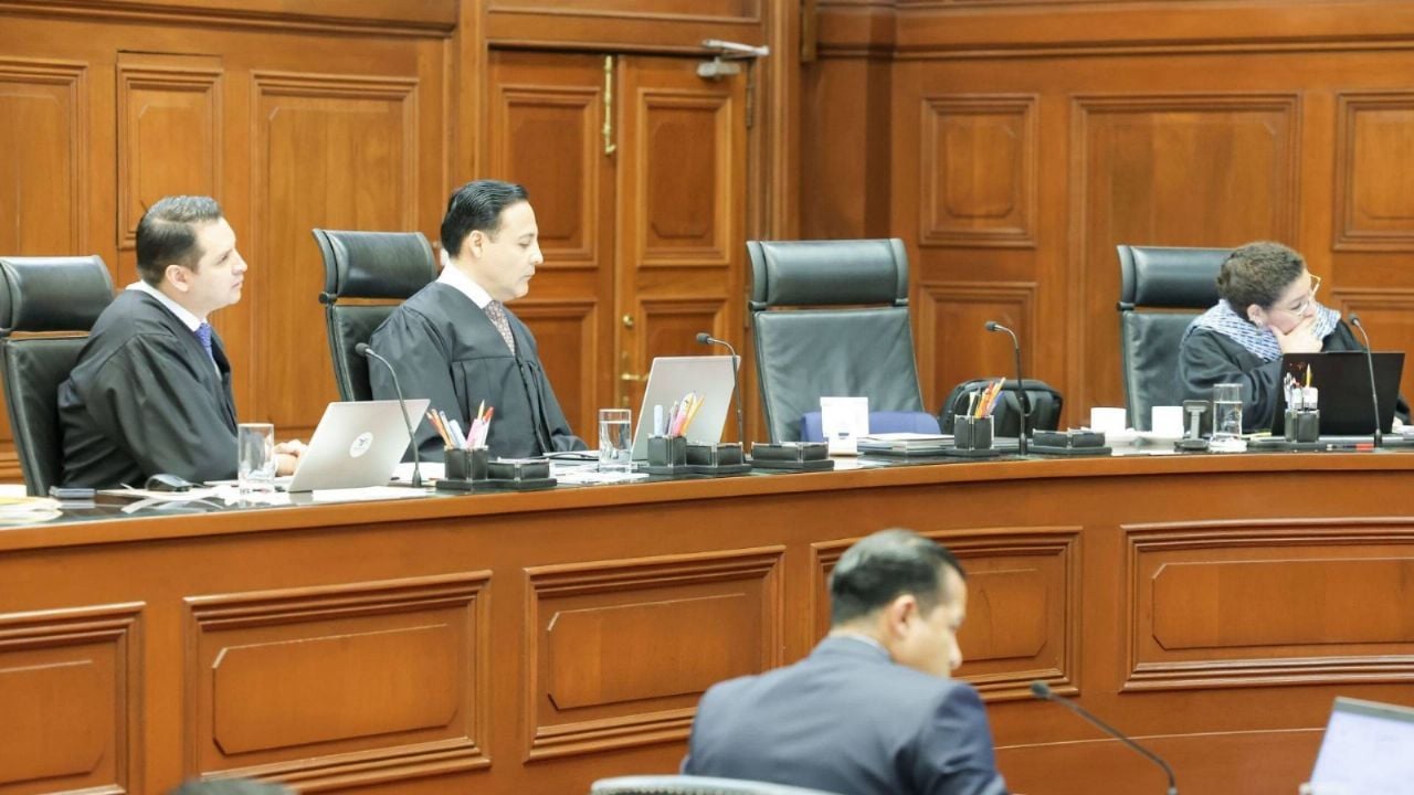 Corte en [Ciudad/Estado] reafirma límites a indemnizaciones por daño moral y libertad de expresión