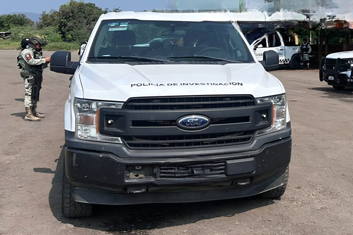 Descubren osamentas en fosa clandestina en Cenobio Moreno, Apatzingán
