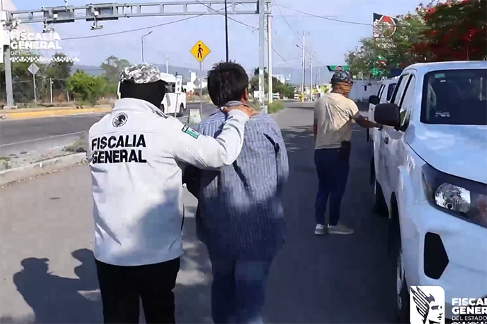 Detenido en Puebla implicado en asesinato de 10 personas, tres menores incluidos
