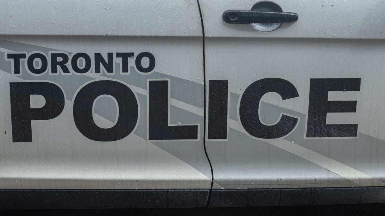 Detenidos tres policías canadienses en España por agresión sexual a mujer