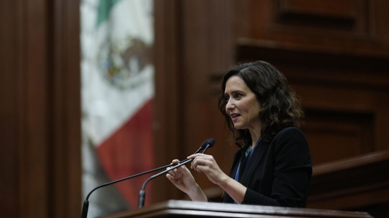 Diaz Ayuso critica a Sheinbaum y Sánchez en el contexto de México