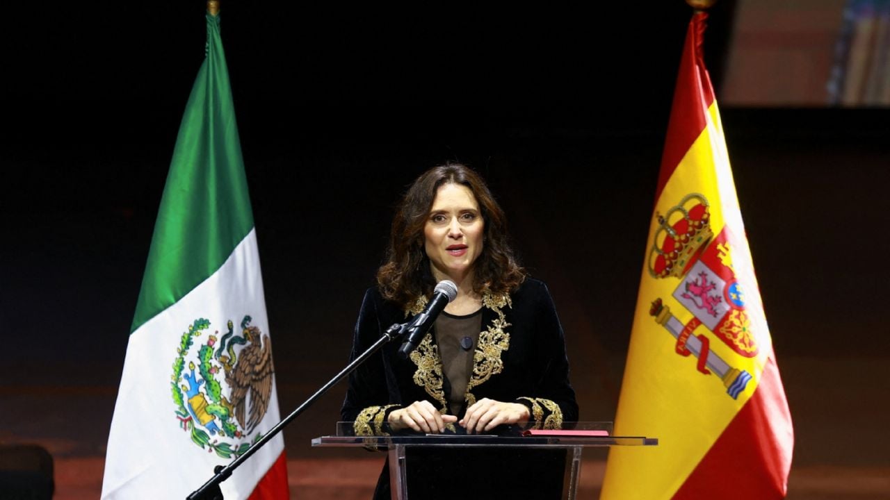 Díaz Ayuso denuncia amenazas tras su visita a México, responsabiliza a Sheinbaum y España