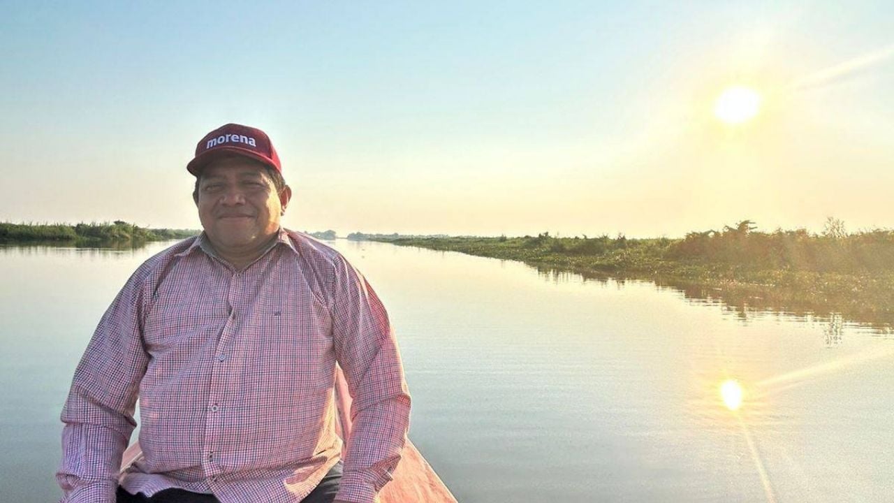 Dirigente de Morena en Macuspana exhibe consumo de tortuga en peligro de extinción