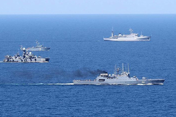 EE. UU. escoltará barcos en el estrecho de Ormuz, alerta en la región