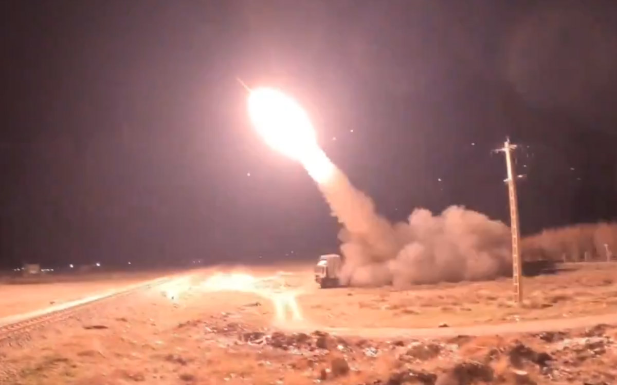EE.UU. e Irán intensifican ataques tras tres meses de conflicto global