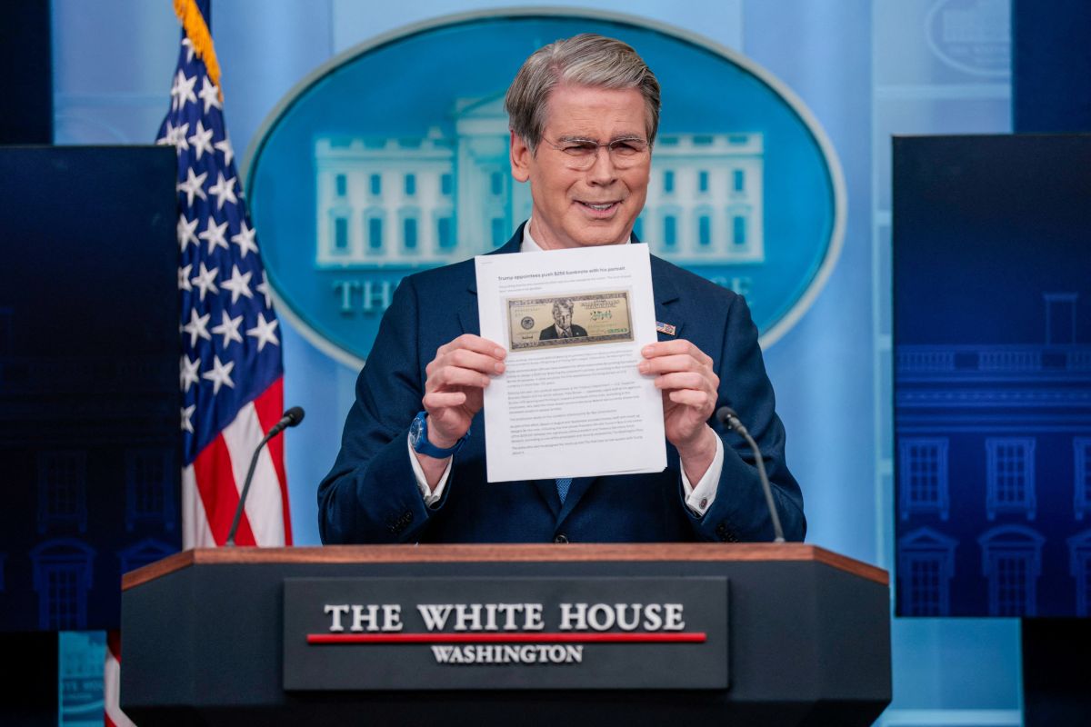 EE.UU. impulsa emisión de billetes de 250 dólares con Trump