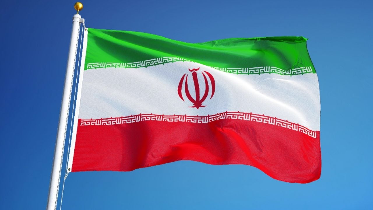 El Parlamento de Irán reanuda sesiones públicas tras tres meses de inactividad