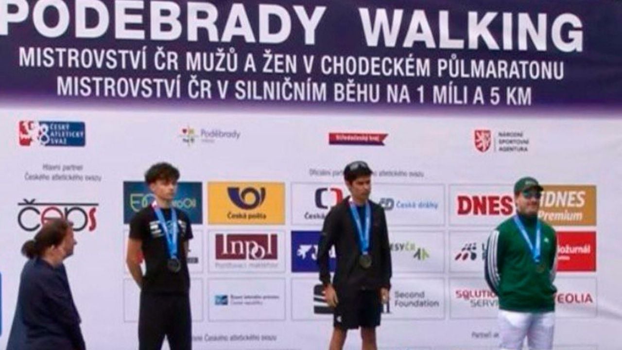 Emiliano Barba conquista el título de campeón en marcha de Podebrady