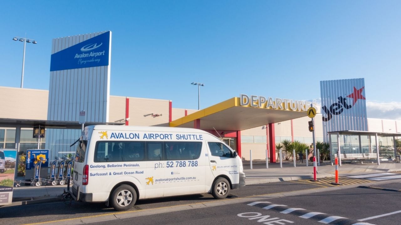 Evacuación en aeropuerto de Australia tras confusión con depiladora láser