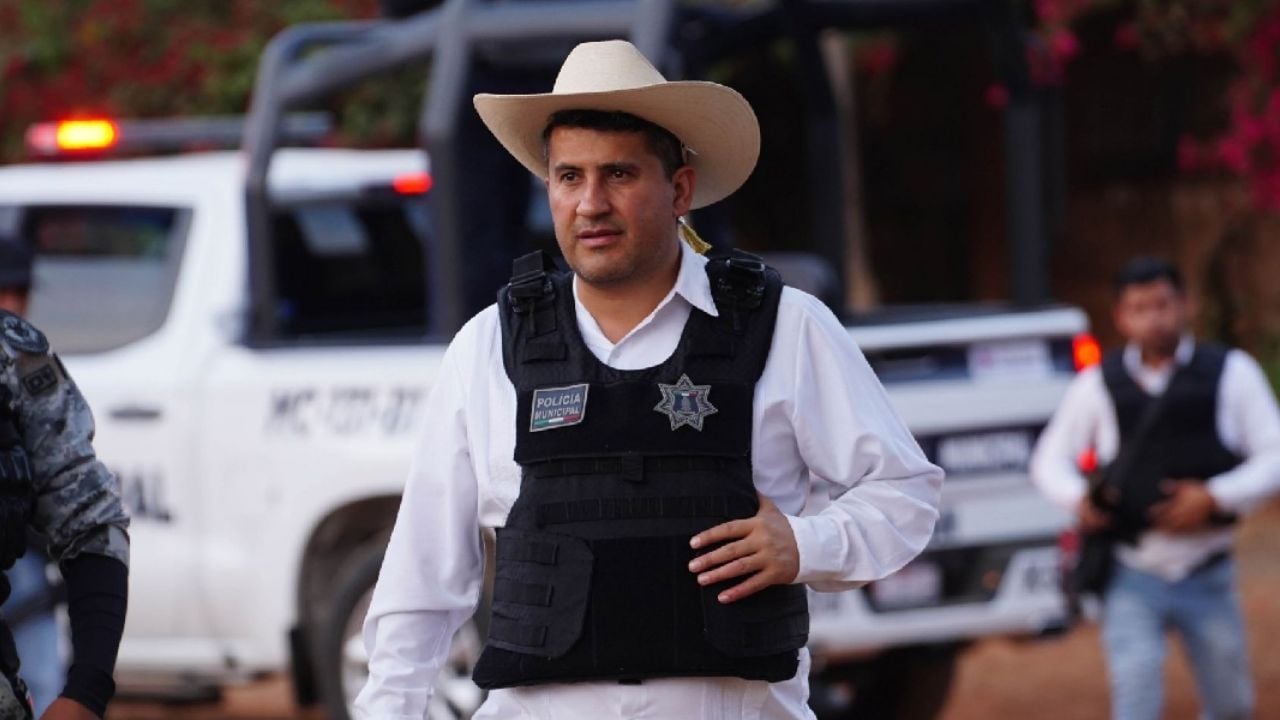 Exalcalde de Uruapan declara por homicidio de Carlos Manzo; Leonel Godoy asistirá mañana