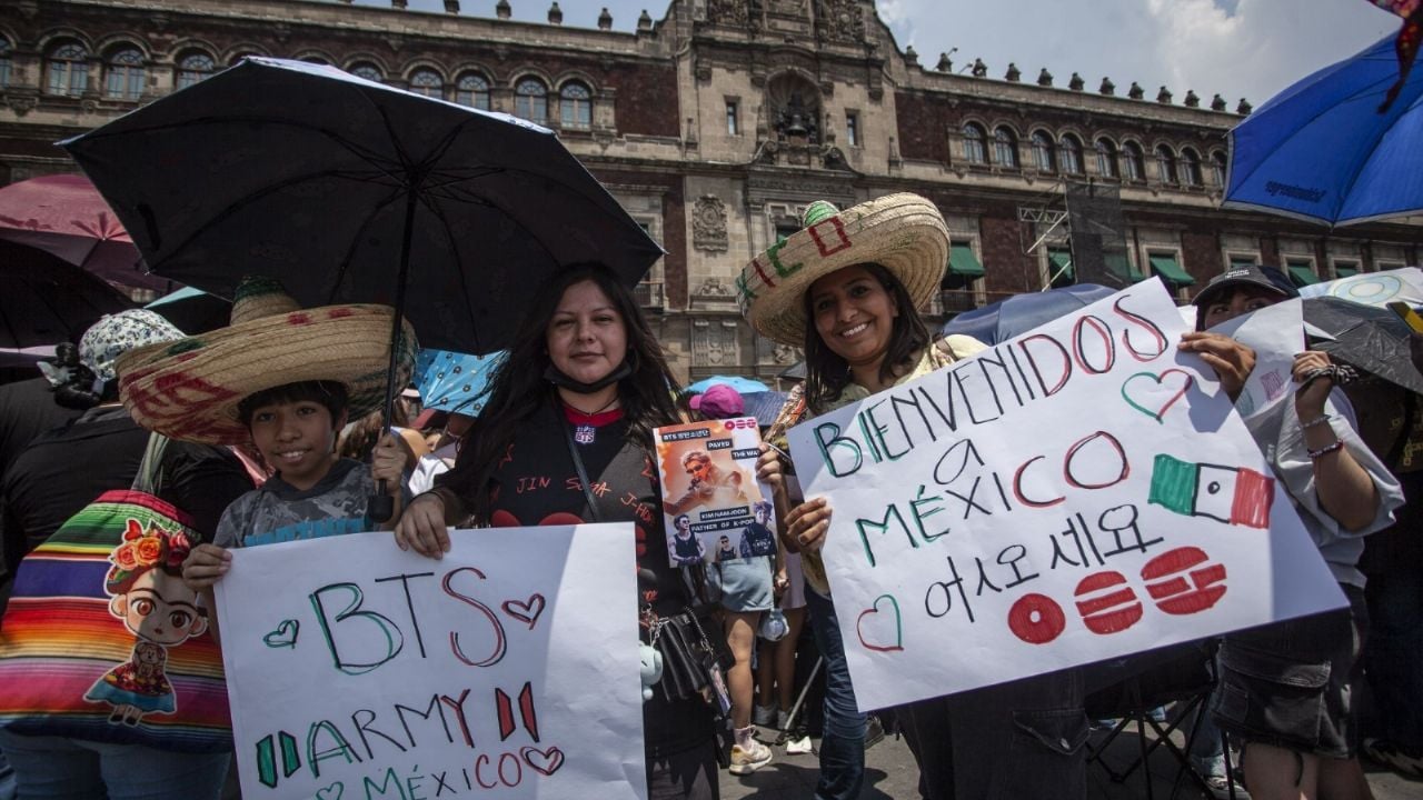 Fans de BTS exigen a Sheinbaum no utilizar artistas para fines políticos en CDMX