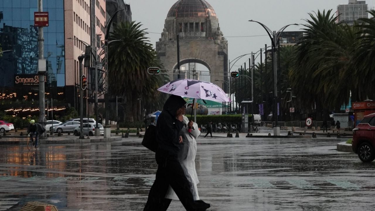Fuerte lluvia y viento obligan a activar alerta amarilla en CDMX esta tarde