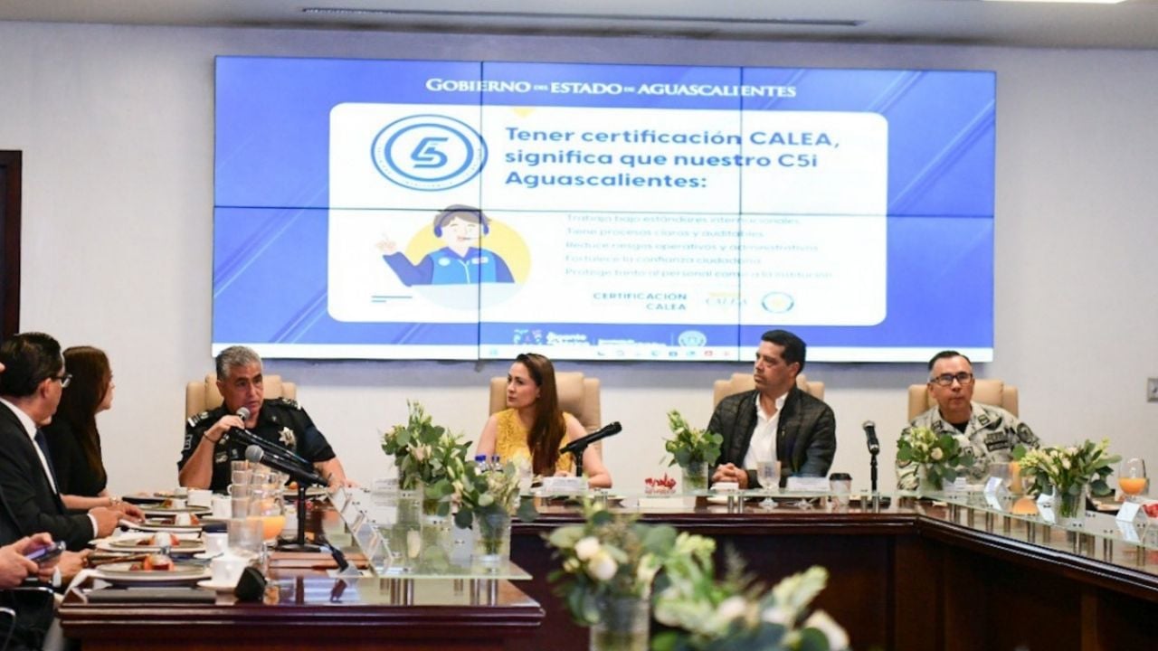 Gobernadora de Aguascalientes lidera Mesa de Construcción de Paz tras operativo ferial