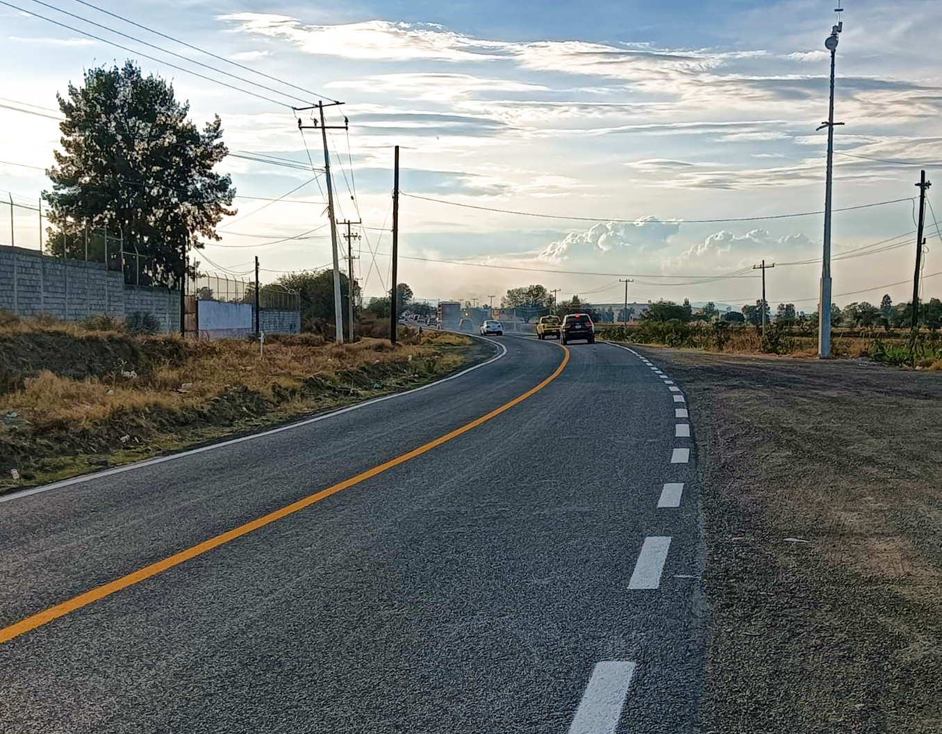 Gobierno de la Gente mejora infraestructura vial en Valle de Santiago
