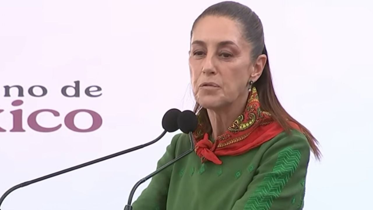 Habitantes de Atenco bloquean el paso a Sheinbaum por falta de agua