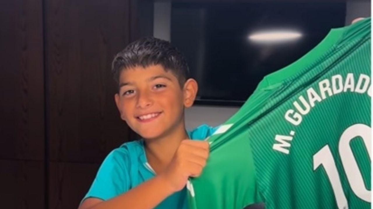 Hijo de Andrés Guardado brilla con hat-trick y golazo en el Betis