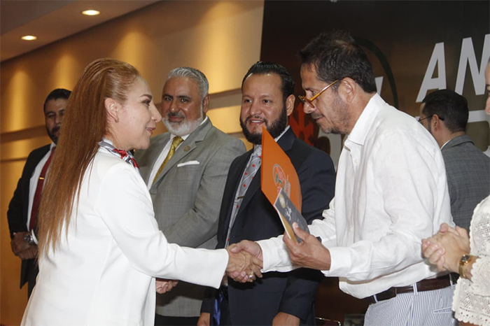 ICATMI de Michoacán conmemora 34 años formando a más de 1.2 millones