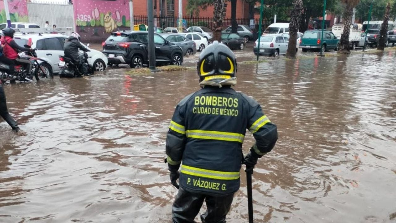 Inundaciones y daños provoca intensa lluvia en diversas alcaldías de CDMX