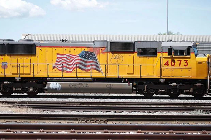 Investigan tráfico humano tras muerte de 7 migrantes en tren de Texas