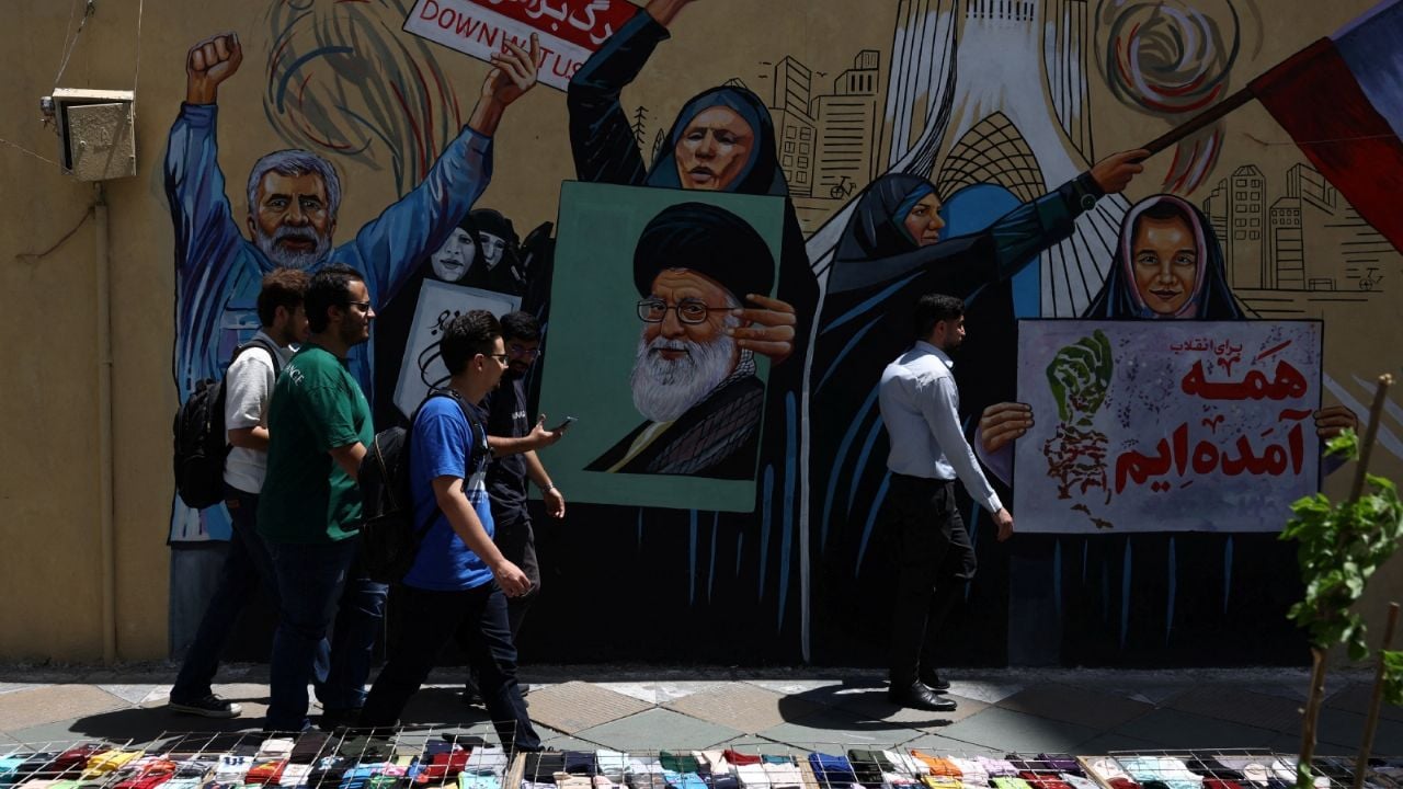 Irán detiene a 6,500 por "espionaje" y "traición" tras ataques de EE.UU. y Israel