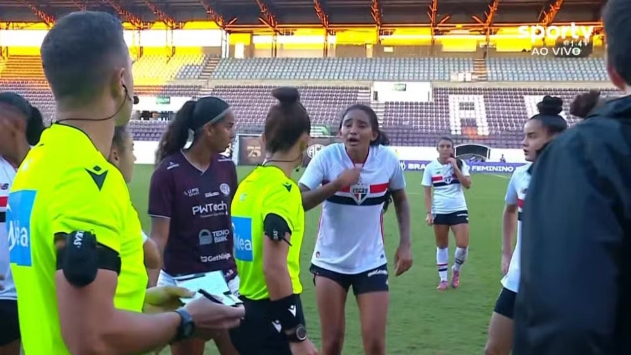 Jugadora denuncia insulto de camillero en partido Sub-20; ya fue despedido