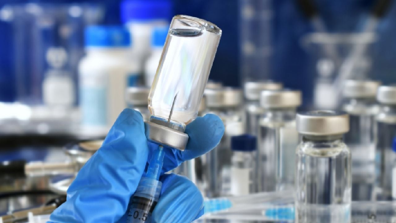La OMS estima vacuna contra ébola lista en dos meses para Estados Unidos