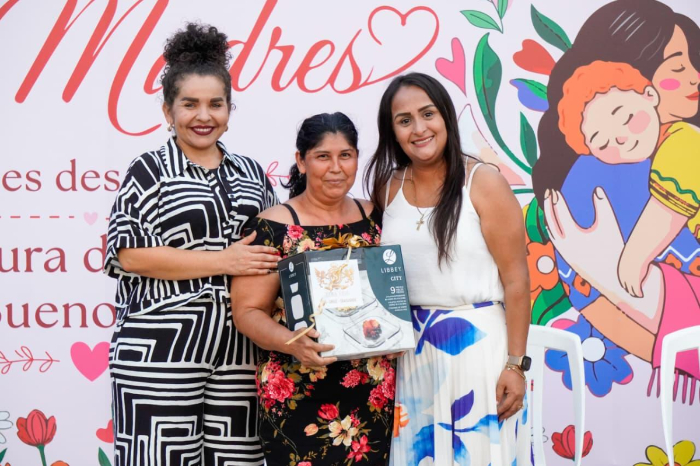 La tenencia de Buenos Aires celebra el Día de las Madres con actividades festivas