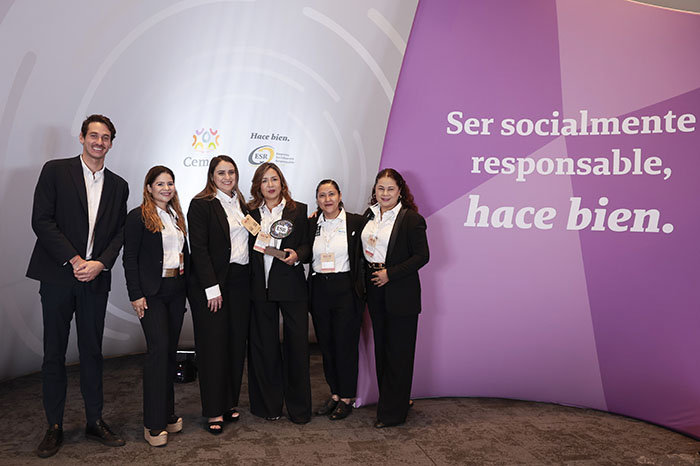 Laboratorios Biofarma de Guadalajara obtiene distintivo ESR junto a Checo Pérez