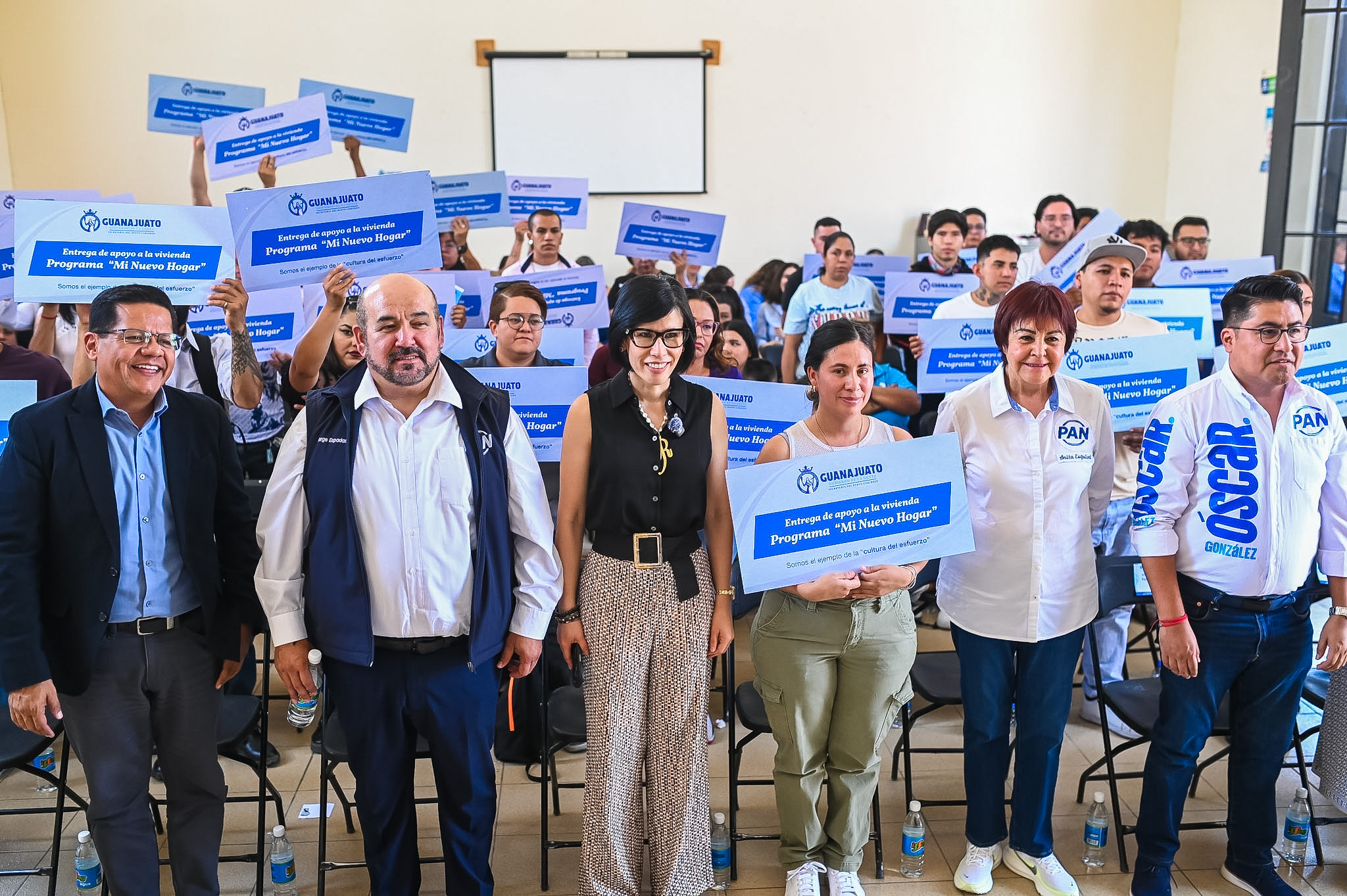 León: Entrega de apoyos del programa Mi Nuevo Hogar para familias