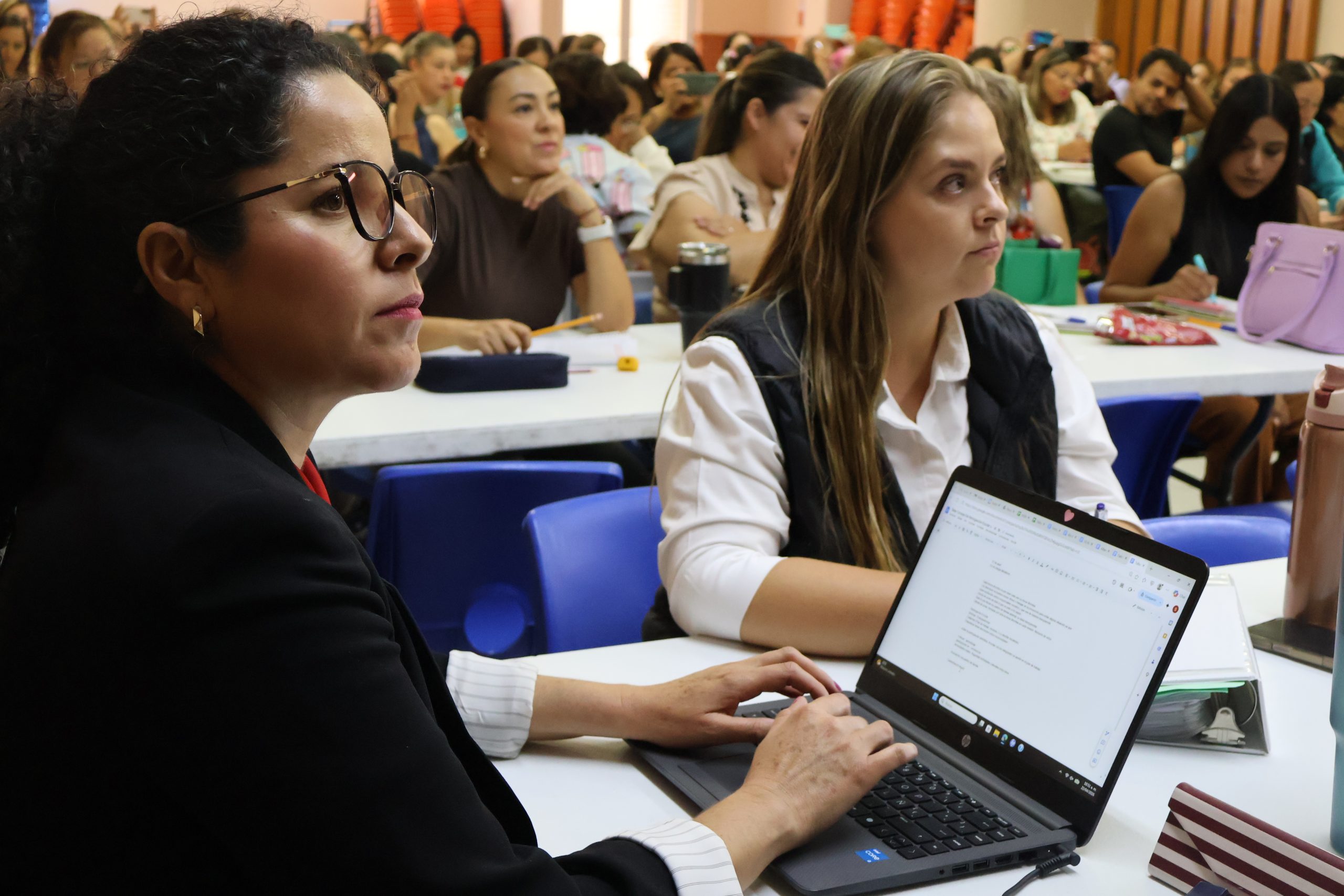 León potencia la participación familiar y la transparencia en 1,500 escuelas