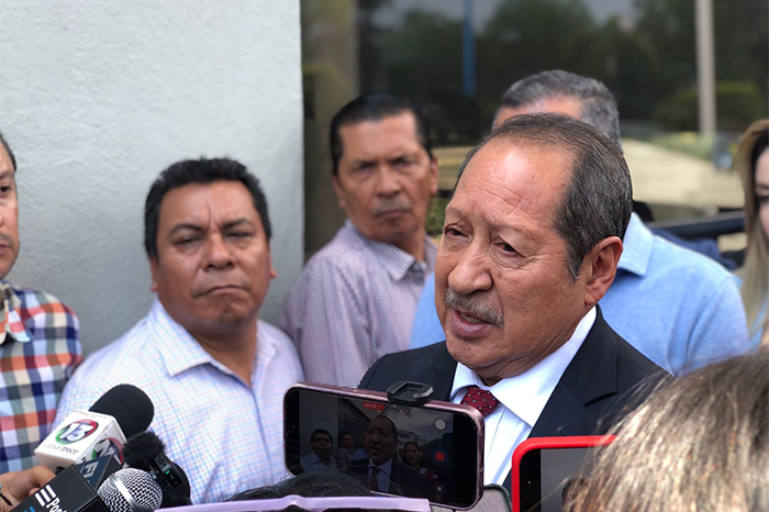 Leonel Godoy comparece ante la FGE en el caso Carlos Manzo en Michoacán