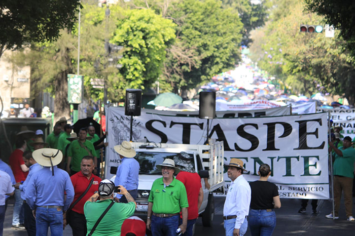 Más de 35 mil trabajadores se manifestarán este viernes en Morelia