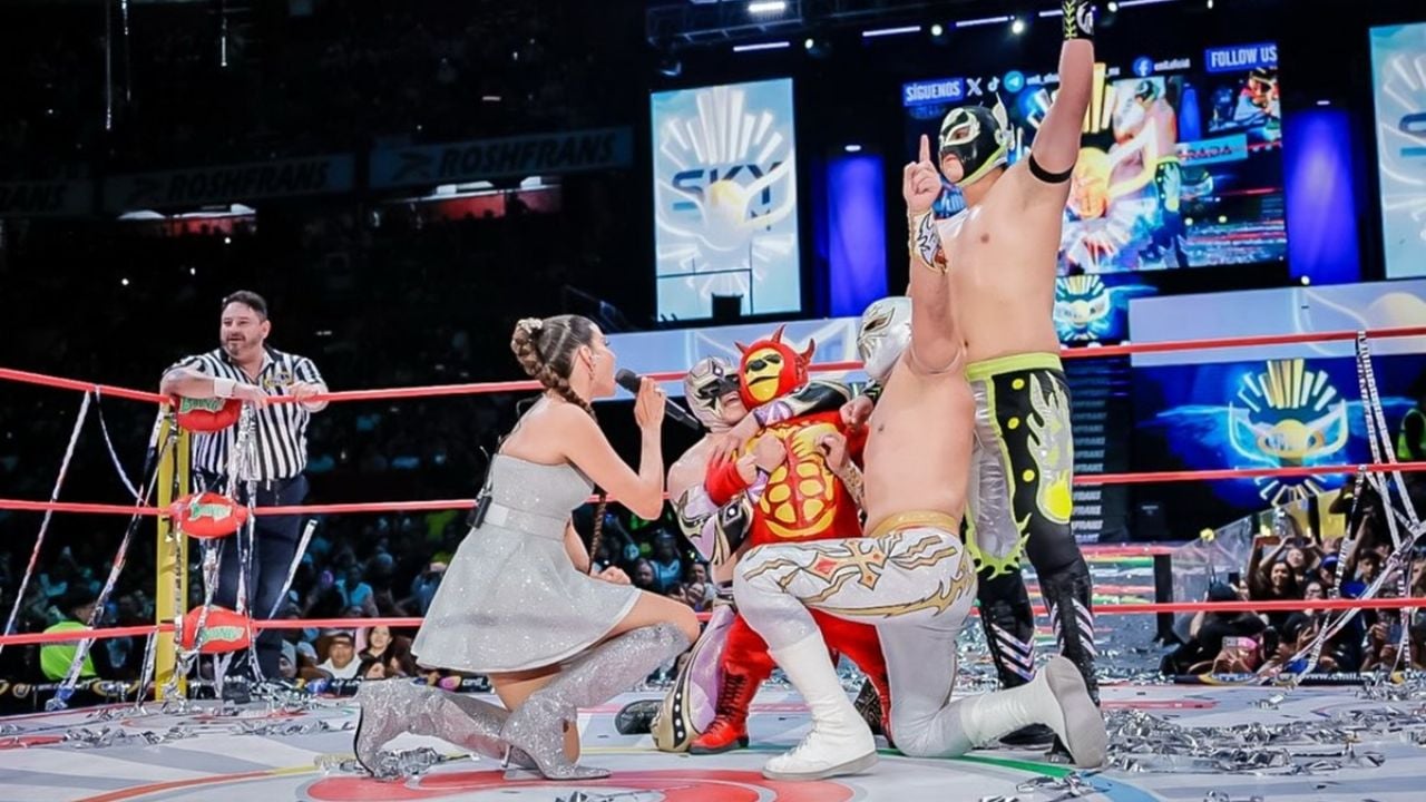 Natalia Jiménez y Místico celebran 20 años de 'Me Muero' en Arena México